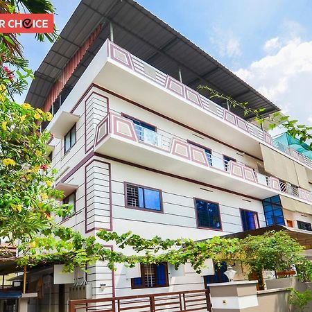 Oyo Home 81801 Akash Villa Trippapur Екстериор снимка