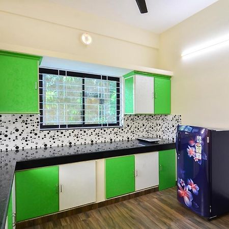Oyo Home 81801 Akash Villa Trippapur Екстериор снимка