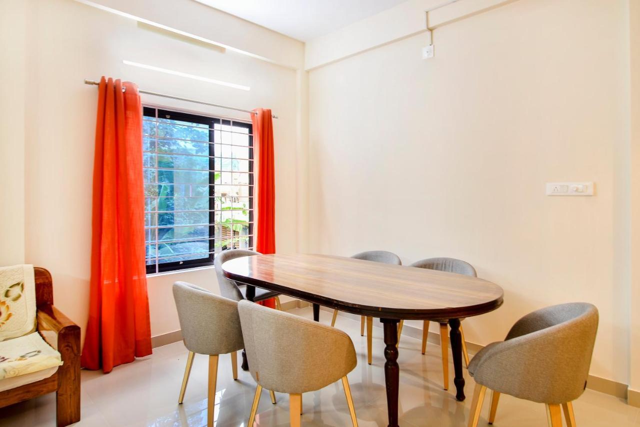 Oyo Home 81801 Akash Villa Trippapur Екстериор снимка