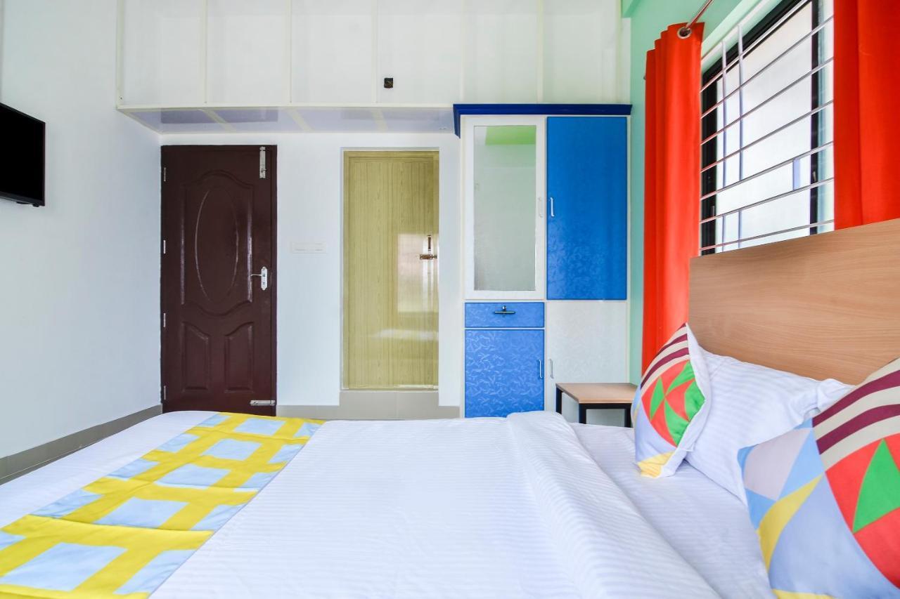 Oyo Home 81801 Akash Villa Trippapur Екстериор снимка