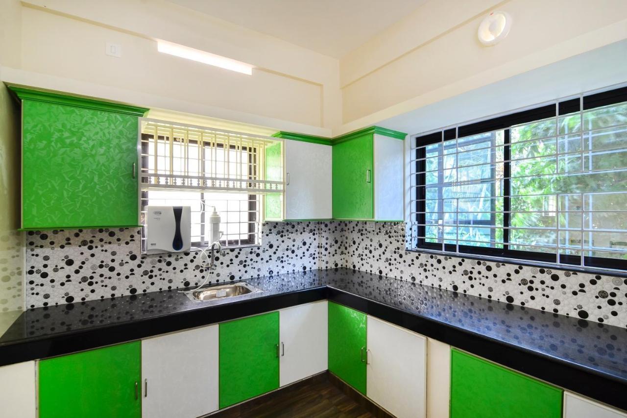 Oyo Home 81801 Akash Villa Trippapur Екстериор снимка