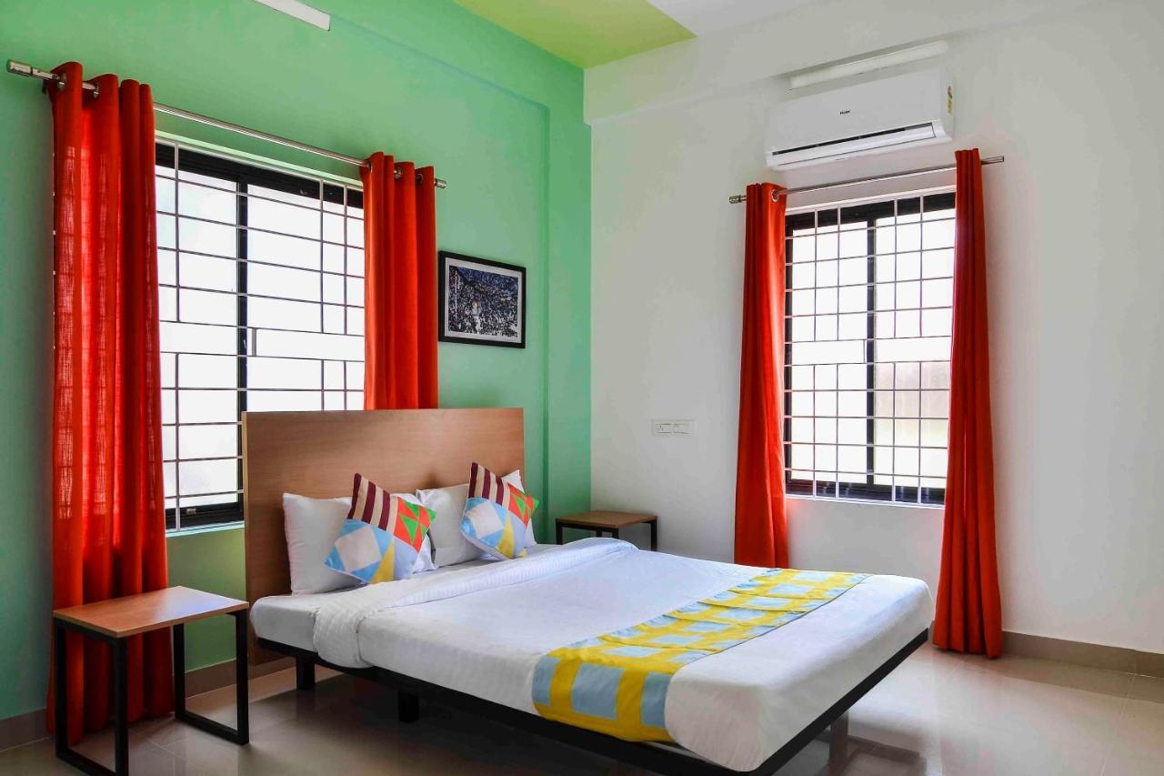 Oyo Home 81801 Akash Villa Trippapur Екстериор снимка