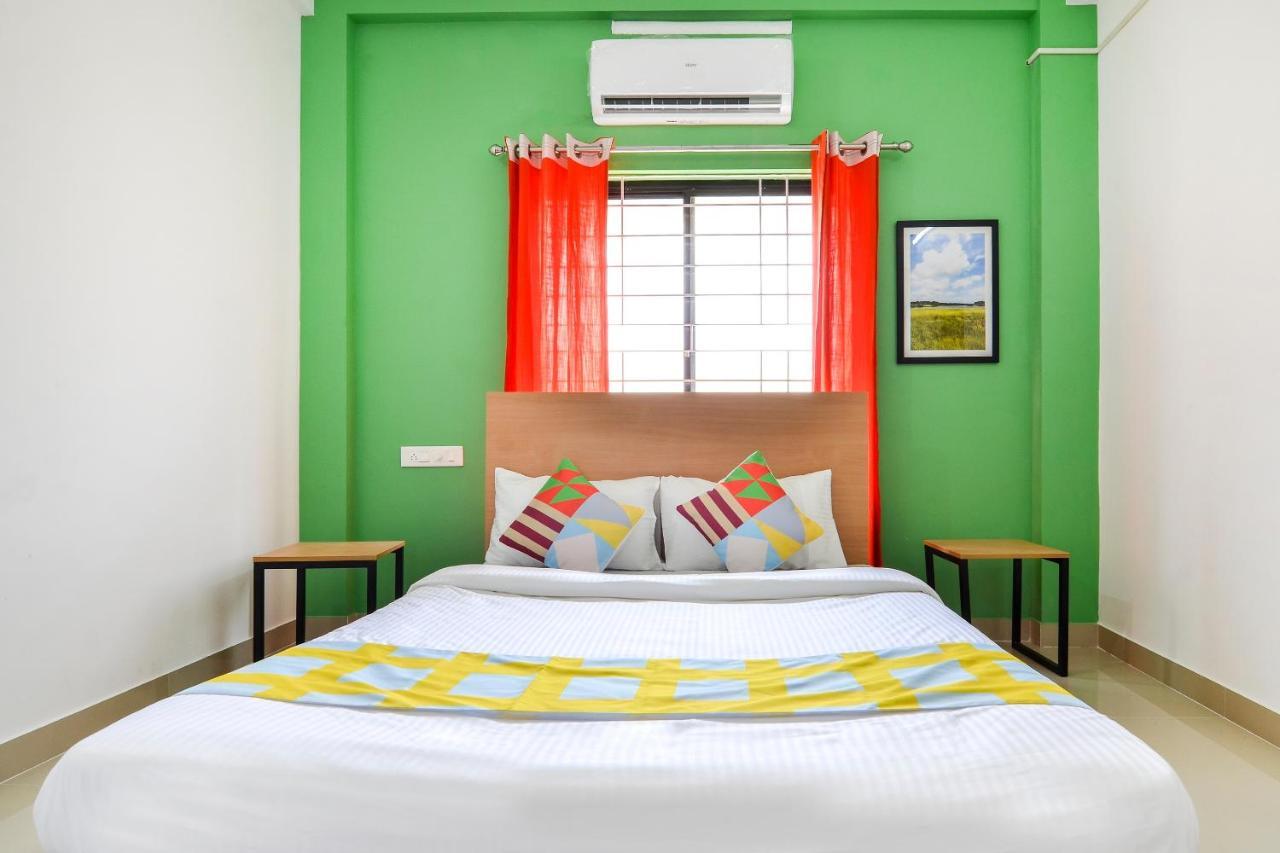 Oyo Home 81801 Akash Villa Trippapur Екстериор снимка