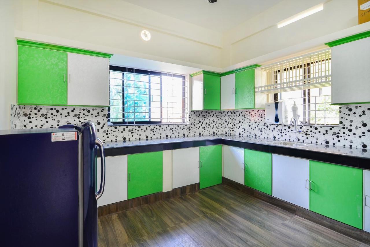 Oyo Home 81801 Akash Villa Trippapur Екстериор снимка