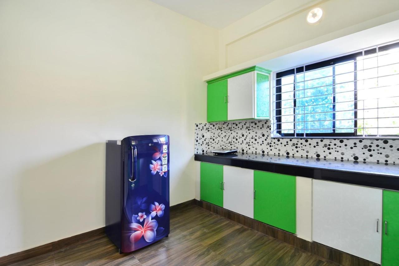Oyo Home 81801 Akash Villa Trippapur Екстериор снимка