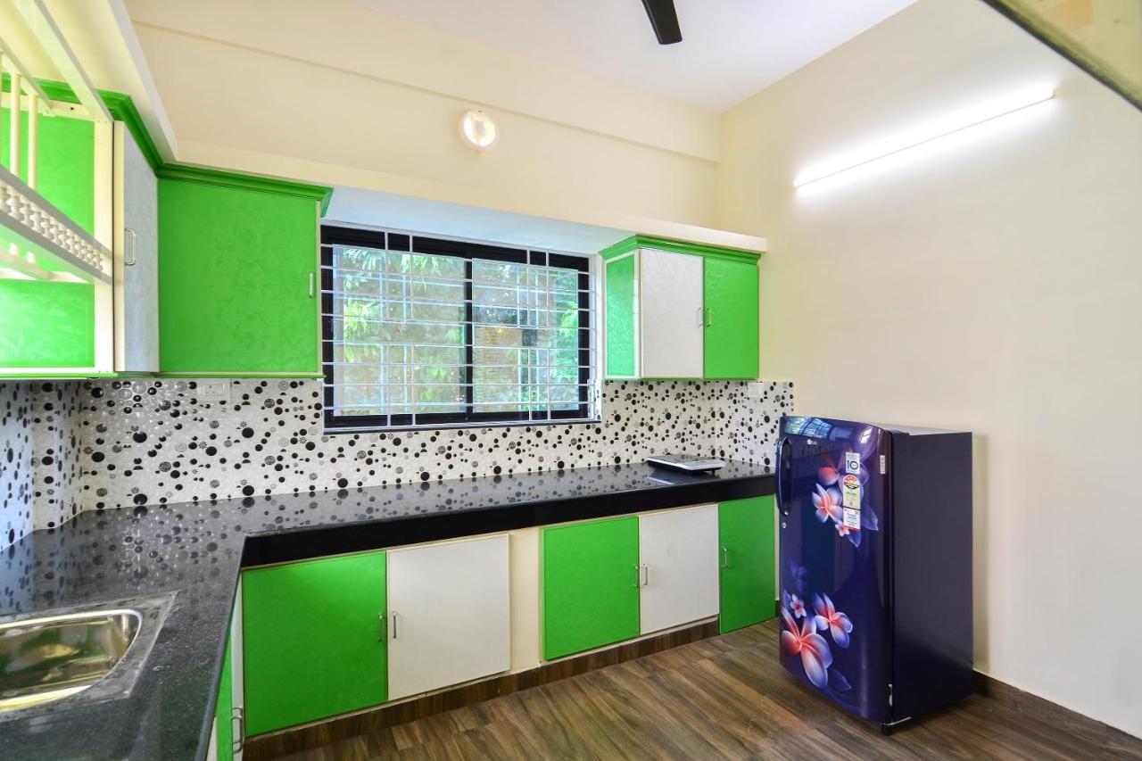 Oyo Home 81801 Akash Villa Trippapur Екстериор снимка